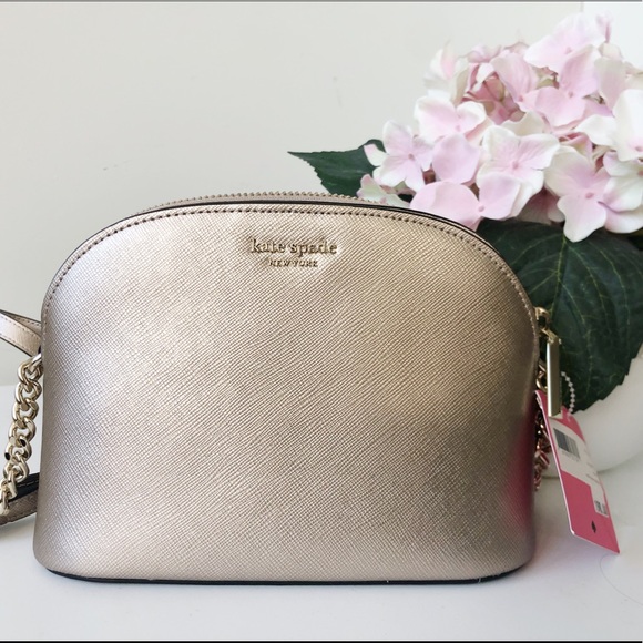 kate spade Handbags - NWT Kate Spade Crossbody Rose Gold🌸💞